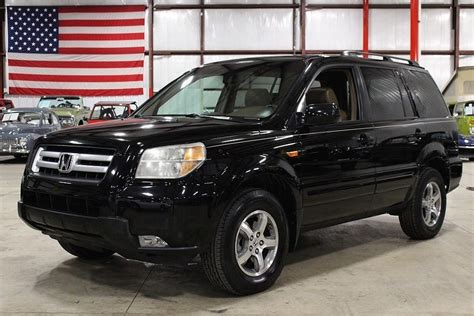 Get <strong>KBB</strong> Fair Purchase Price, MSRP, and dealer invoice price for the <strong>2022 Honda Pilot Sport</strong>. . 2007 honda pilot kbb